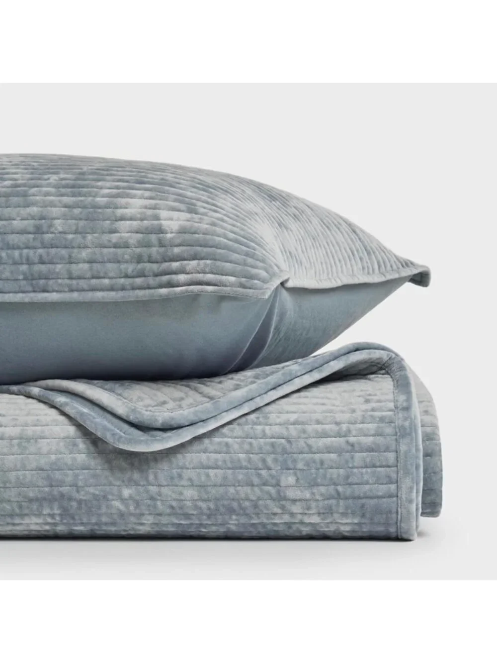 Queen Size Striped Velvet Quilt Set - Soft Blue Linen Bedding for Cozy Comfort